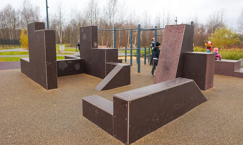 На&nbsp;месте пустыря в&nbsp;Нижнем Новгороде открыли сквер с&nbsp;памп-треком