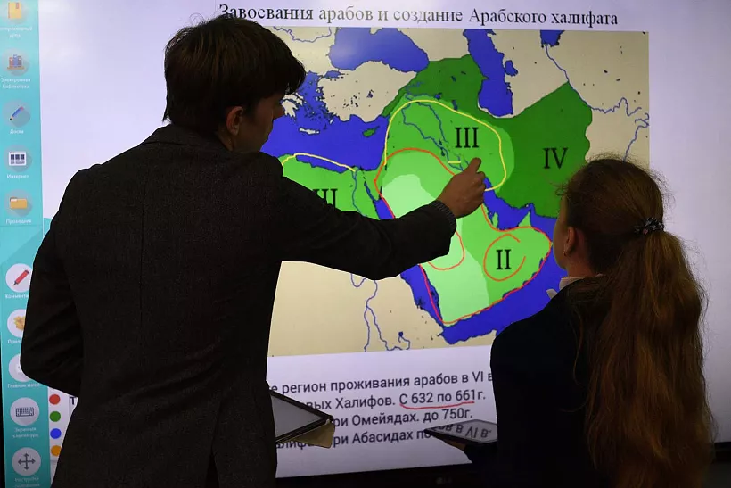 Роботы и&nbsp;волшебство: как&nbsp;меняются школы в&nbsp;селах и&nbsp;малых городах после ремонта