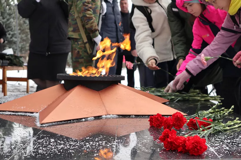 В&nbsp;сквере нижегородского села Сеченово зажгли Вечный огонь