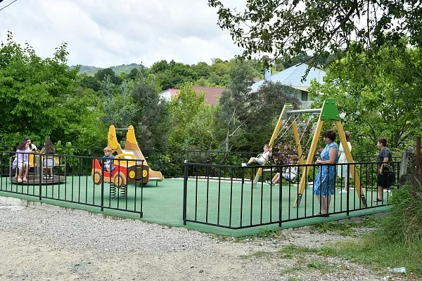 В&nbsp;селе Нижняя Шиловка у&nbsp;города Сочи благоустроили три детские площадки