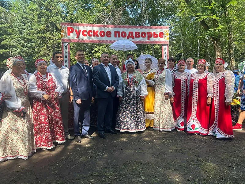 В&nbsp;поселке Саракташ в&nbsp;Оренбуржье прошел фестиваль &laquo;Самовар дружбы&raquo;