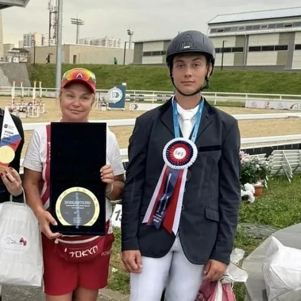 Спортсмены из&nbsp;Химок победили на&nbsp;соревнованиях по&nbsp;конному троеборью