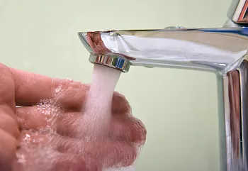 Новые трубы: как&nbsp;проект &laquo;Чистая вода&raquo; делает питьевую воду доступнее