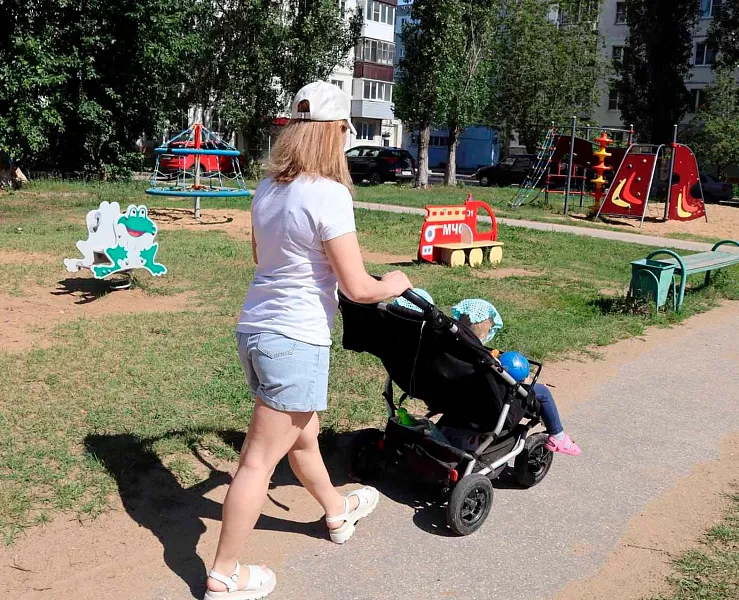 Семьи Нижегородской области могут воспользоваться помощью социальной няни