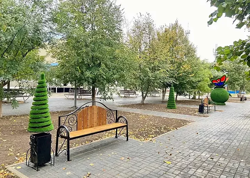 В&nbsp;кубанской станице Кавказской обновили зону отдыха возле Дома культуры