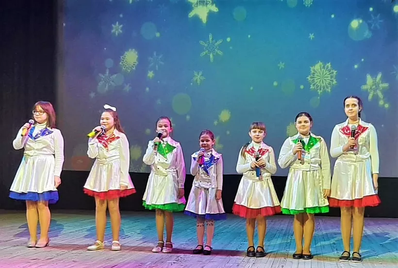 В&nbsp;воронежском поселке Таловая прошел фестиваль &laquo;Рождественская звезда&raquo;
