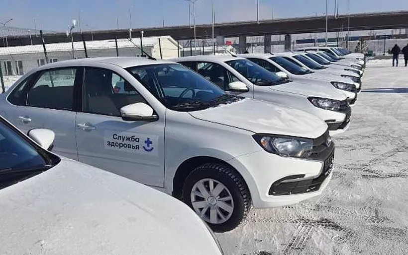 Красноярские медики получили новые автомобили