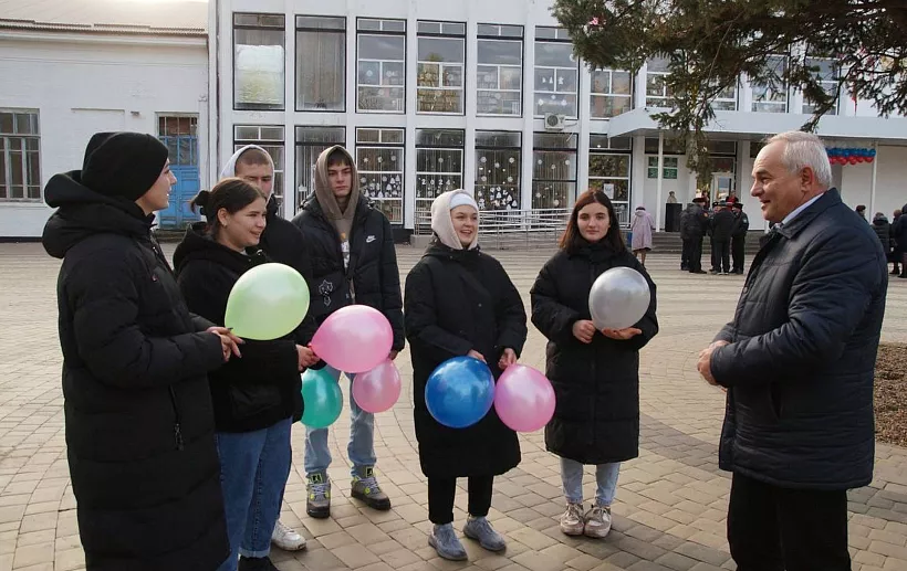 В&nbsp;поселке Кубанском открыли благоустроенную территорию
