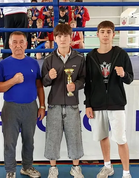 Боксер из&nbsp;Оренбуржья взял золото межрегионального турнира