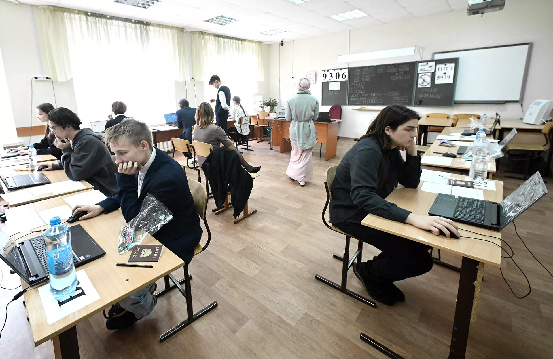 &laquo;Цифровой ликбез&raquo; провели для&nbsp;учеников тюменской гимназии № 83