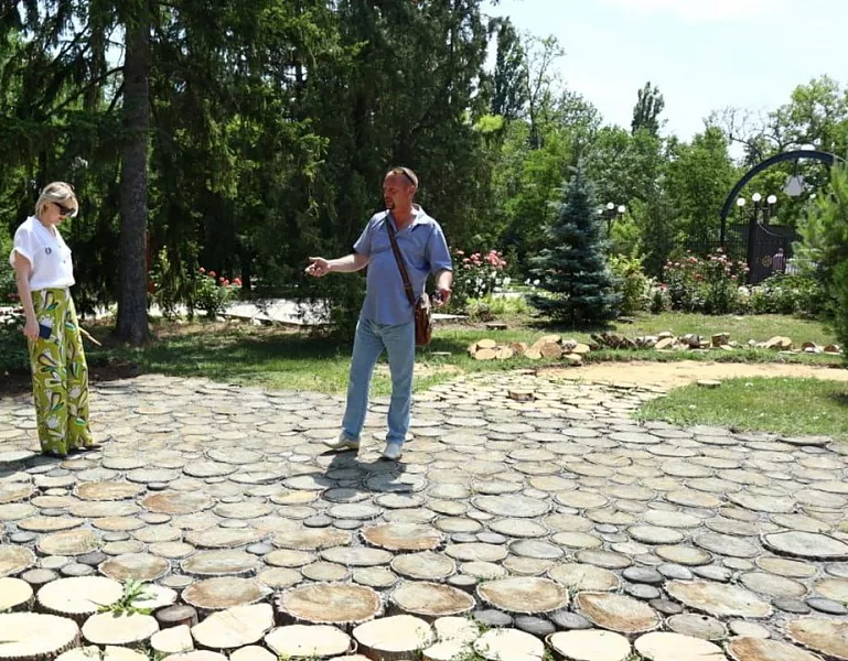 В&nbsp;парке села Завет-Ленинский в&nbsp;Крыму создадут площадки из&nbsp;срубов дерева