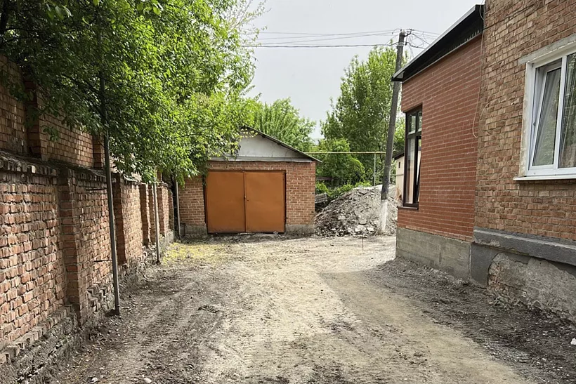 На&nbsp;территории села Эльхотово в&nbsp;Северной Осетии обновляют два двора