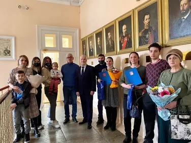 В&nbsp;Кронштадте семьи-очередники получили документы на&nbsp;квартиры