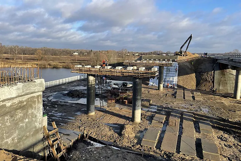 Путепровод через проспект Победы в&nbsp;Калининграде готов на&nbsp;55%