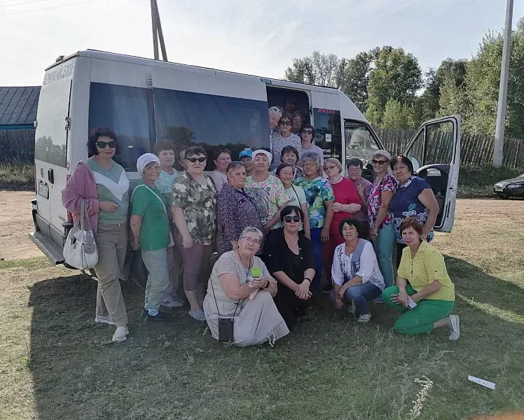 Саратовские пенсионеры отправились на&nbsp;экскурсию в&nbsp;нацпарк &laquo;Бузулукский бор&raquo;