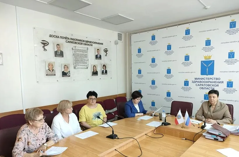 В&nbsp;Саратовской области трудоустроили 18&nbsp;врачей и&nbsp;медсестер