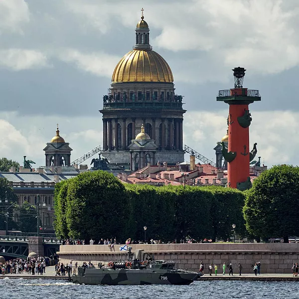 В&nbsp;Петербурге школьникам из&nbsp;Таиланда провели экскурсию по&nbsp;центру города
