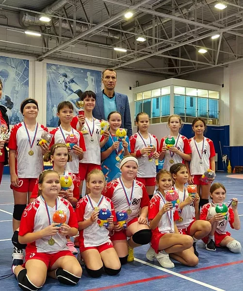 Спортсменки из&nbsp;Воронежской области взяли золото соревнований по&nbsp;гандболу