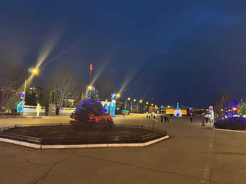 В&nbsp;Энгельсе обновили главные дороги к&nbsp;новогодним площадкам
