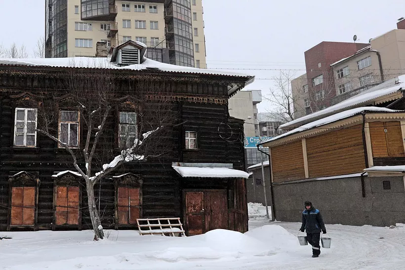 В&nbsp;Свердловской области жителей трех аварийных домов переселили в&nbsp;новые квартиры
