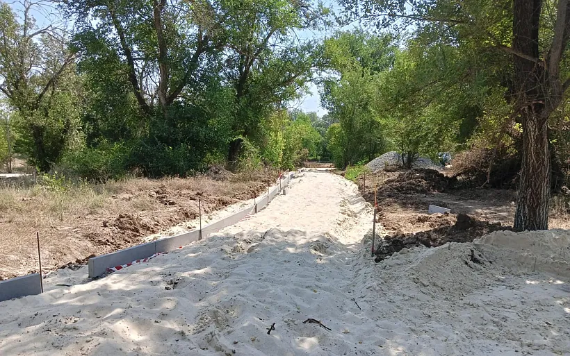 В&nbsp;городе Суровикино Волгоградской области благоустраивают парк