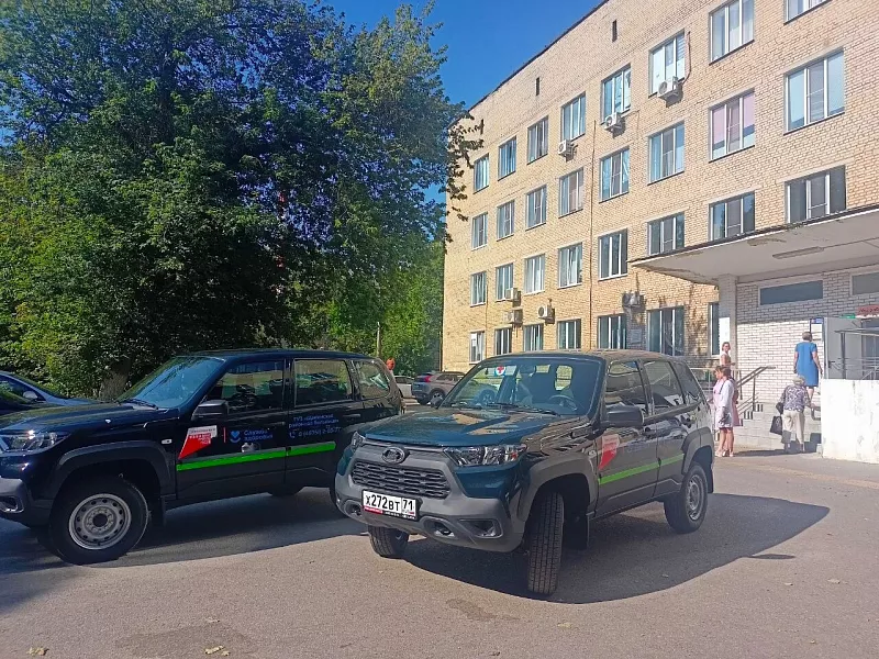 Щёкинская районная больница Тульской области получила новые автомобили