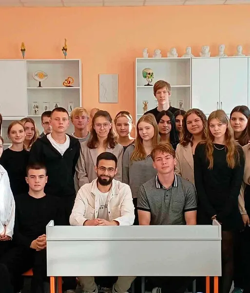 Хирург из&nbsp;Тавды Свердловской области провел встречу с&nbsp;учениками медкласса