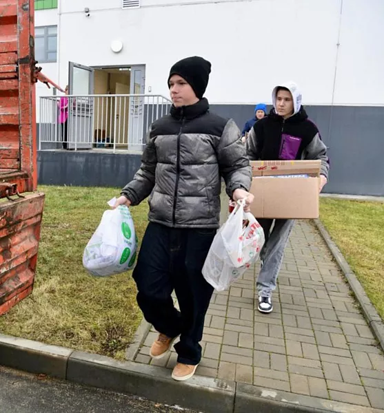 Школьники Петрозаводска присоединились к&nbsp;акции по&nbsp;сбору макулатуры
