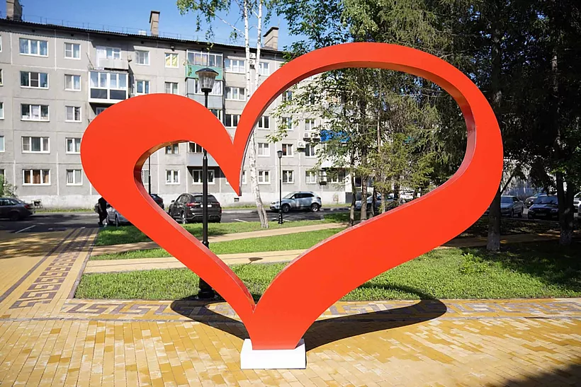 Сквер у&nbsp;ЗАГСа Междуреченска благоустроили в&nbsp;Кузбассе