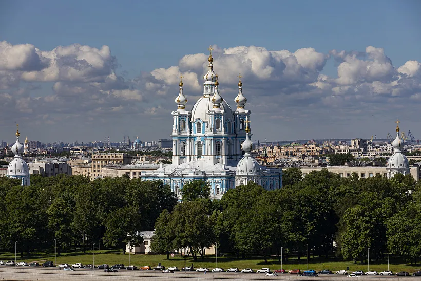 Реконструкция сада Смольного собора в&nbsp;Петербурге завершится в&nbsp;этом году