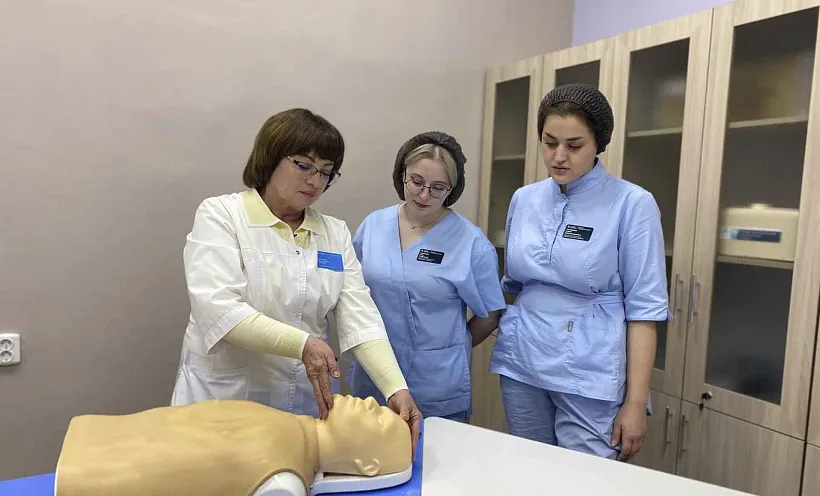 Свыше 200&nbsp;медработников Самарской области прошли занятия по&nbsp;наставничеству