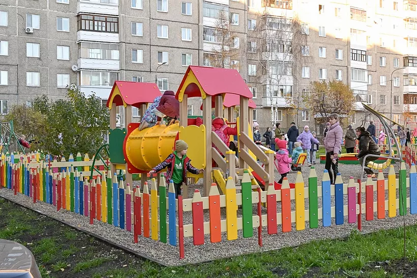 Обновленный двор открылся после капитального ремонта в&nbsp;Нижнем Тагиле