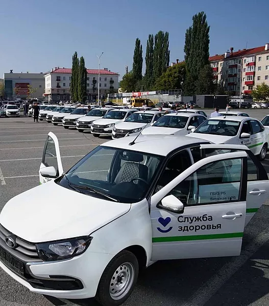 Автопарк больницы башкирского поселка Чишмы пополнился новой машиной
