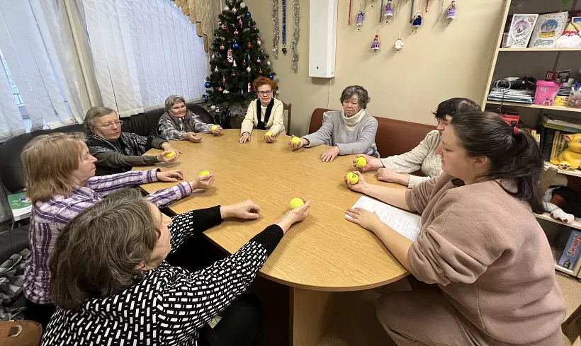 В&nbsp;Петербурге для&nbsp;пенсионеров провели гимнастику для&nbsp;укрепления суставов