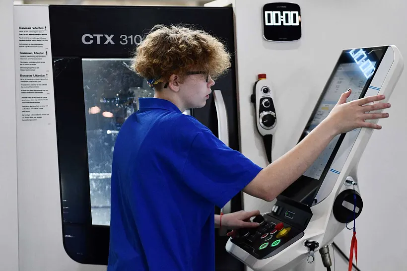 С&nbsp;начала года в&nbsp;Тверской области трудоустроили около 600&nbsp;подростков