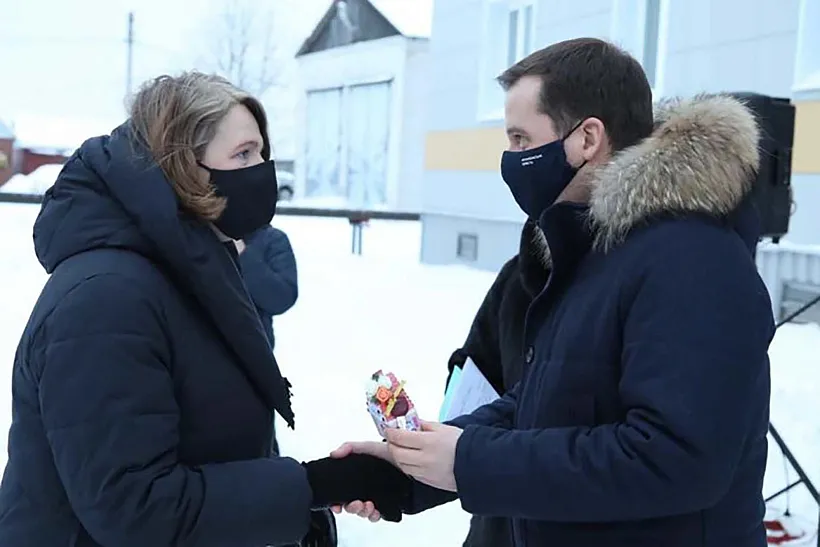В&nbsp;Архангельской области жителям аварийных домов вручили ключи от&nbsp;новых квартир