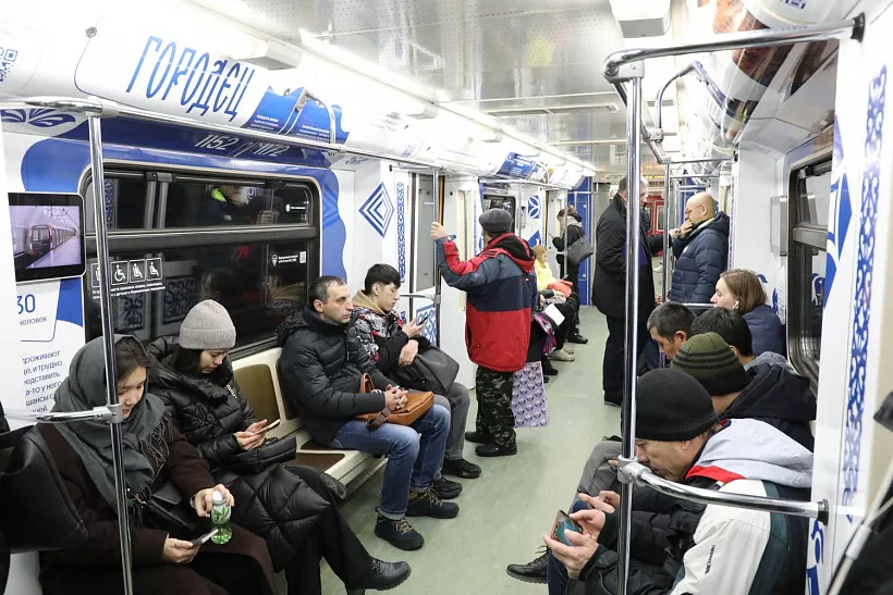 В&nbsp;московском метро начал курсировать брендированный поезд