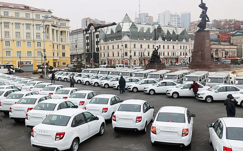 Более 80&nbsp;новых машин пополнили автопарк больниц Приморья