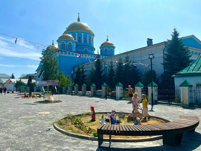 В&nbsp;Лебедяни Липецкой области завершают этап благоустройства Базарной площади