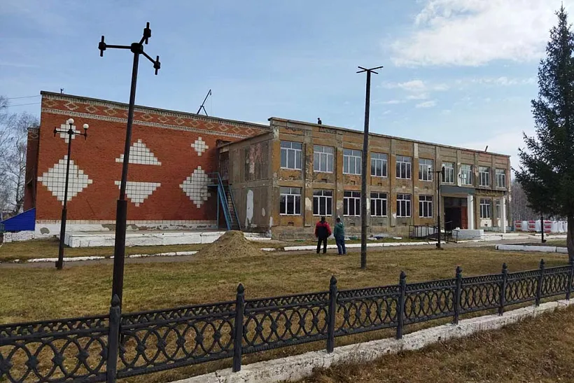 В&nbsp;Омской области идет капитальный ремонт восьми домов культуры