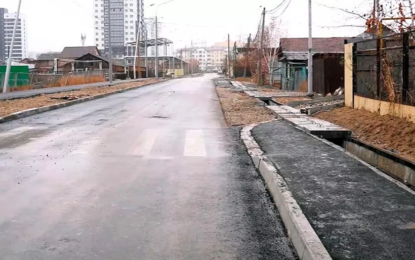 В&nbsp;Якутске завершают капитальный ремонт улицы Рыдзинского