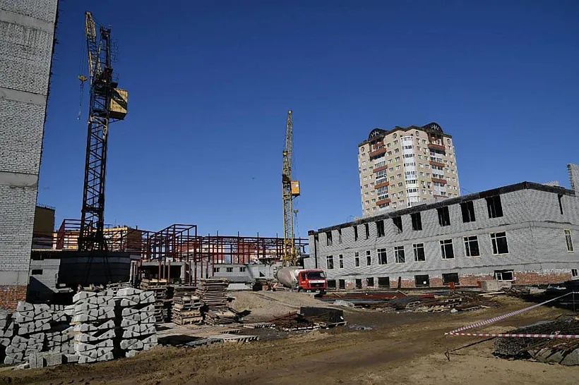 В&nbsp;Октябрьском округе Омска строительство школы завершено на&nbsp;40%