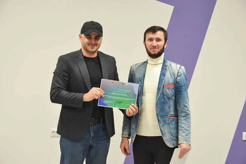 Выпускники учебного центра легкой промышленности в&nbsp;КЧР получили сертификаты