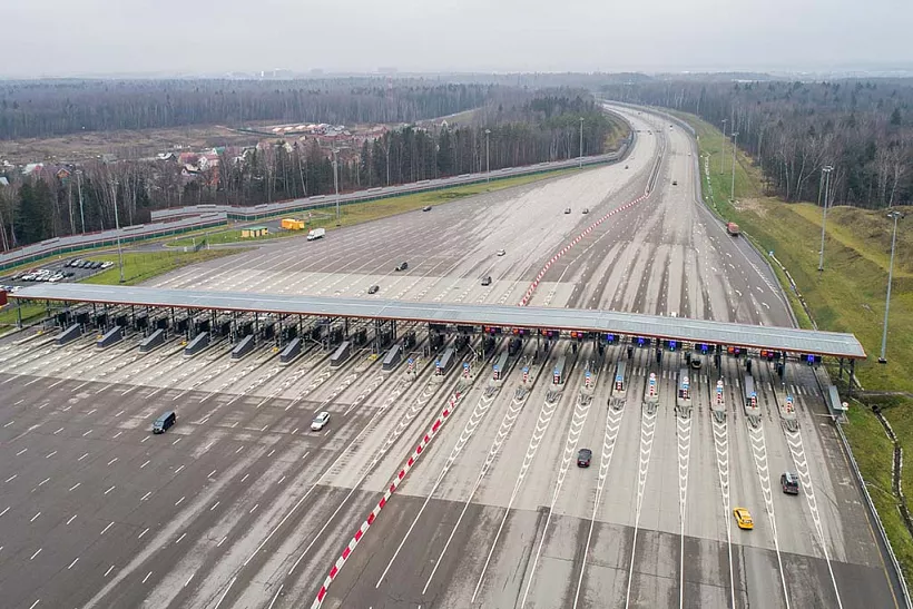Трасса Москва&nbsp;&mdash; Петербург может быть готова для&nbsp;грузовых беспилотных перевозок к&nbsp;2024&nbsp;году