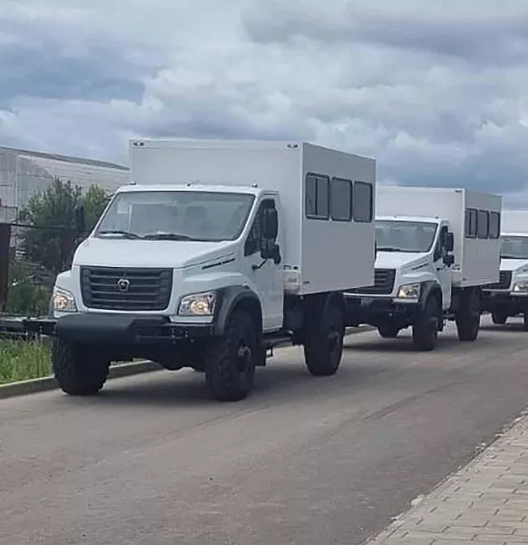 Лесопожарные станции Новгородской области получили вахтовые автобусы