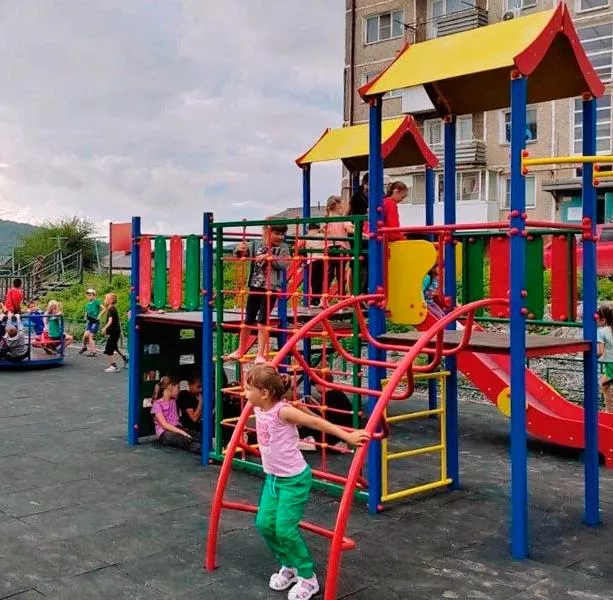 В&nbsp;поселке Теплоозерск в&nbsp;ЕАО обновили детскую площадку