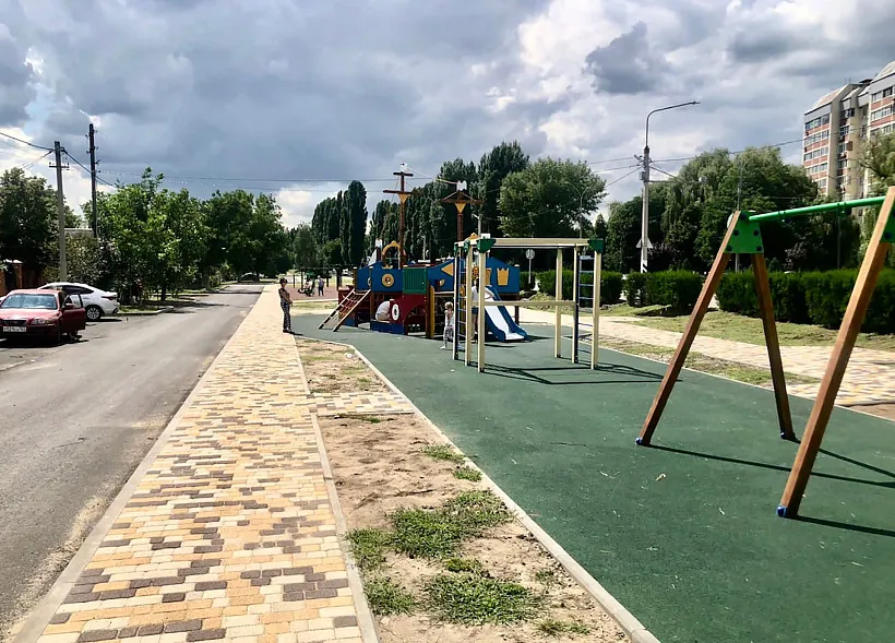 В&nbsp;Кропоткине Краснодарского края благоустраивают улицу Красную