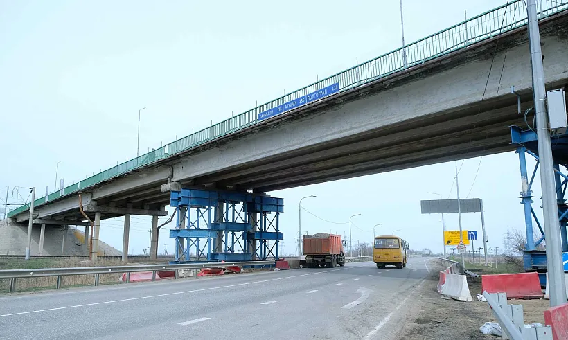 В&nbsp;Астраханской области обновят путепровод на&nbsp;дороге к&nbsp;селу Растопуловка