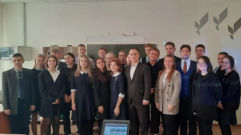 В&nbsp;Алексеевской школе № 2&nbsp;Республики Татарстан провели &laquo;Урок цифры&raquo;
