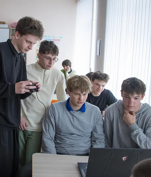 Ямальские спасатели провели занятие для&nbsp;школьников из&nbsp;ДНР